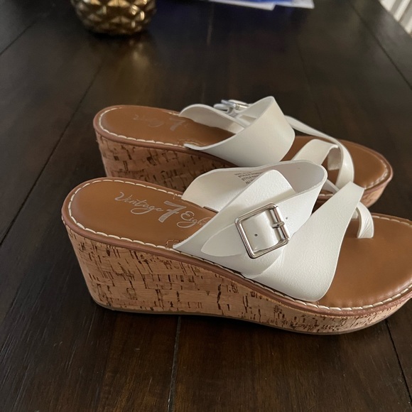 Woman’s vintage dress shoes - Picture 9 of 9